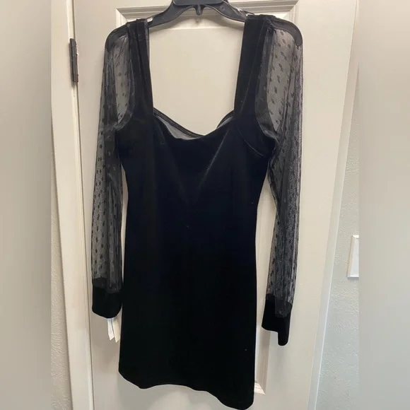 Junior’s Size XXL Mesh Sleeve Velvet Bodycon Dress - Picture 4 of 7